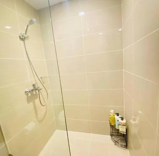 Cosy Executive 1 Bedroom Uptown Parksuites Ultra Fast Internet 马尼拉