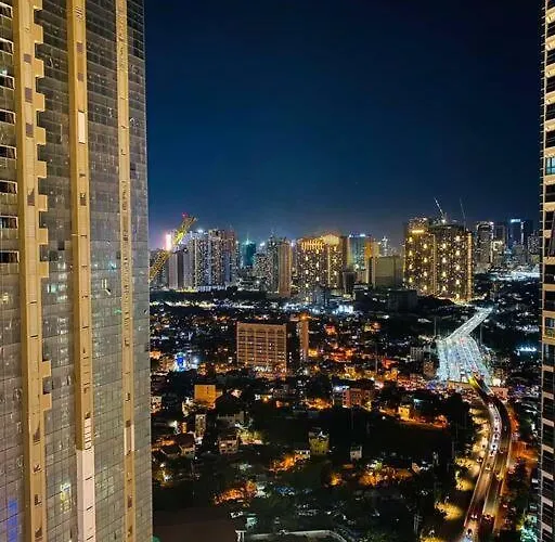 Cosy Executive 1 Bedroom Uptown Parksuites Ultra Fast Internet 公寓 *